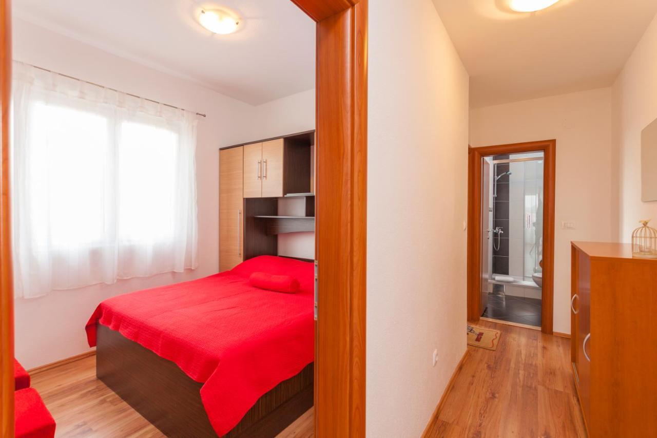 Apartments & Rooms Alagic Makarska Bagian luar foto