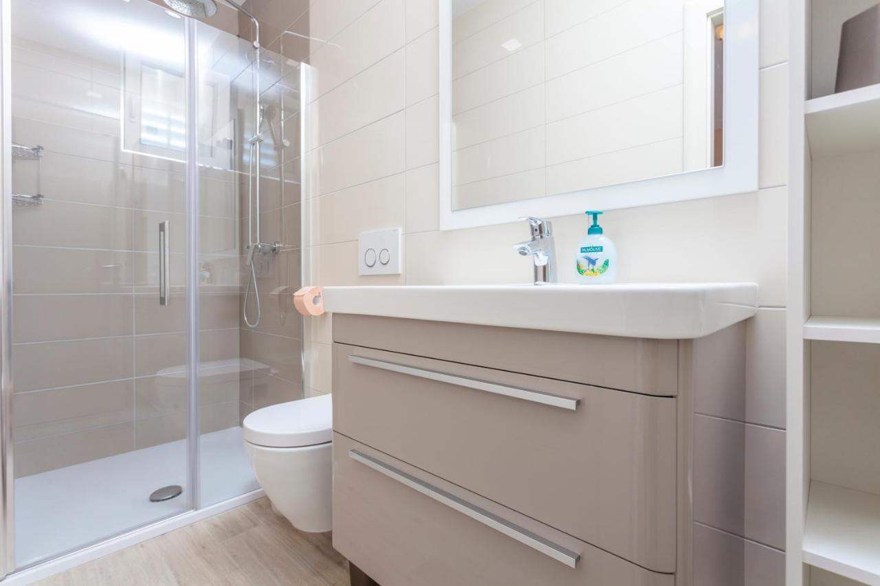 Apartments & Rooms Alagic Makarska Bagian luar foto