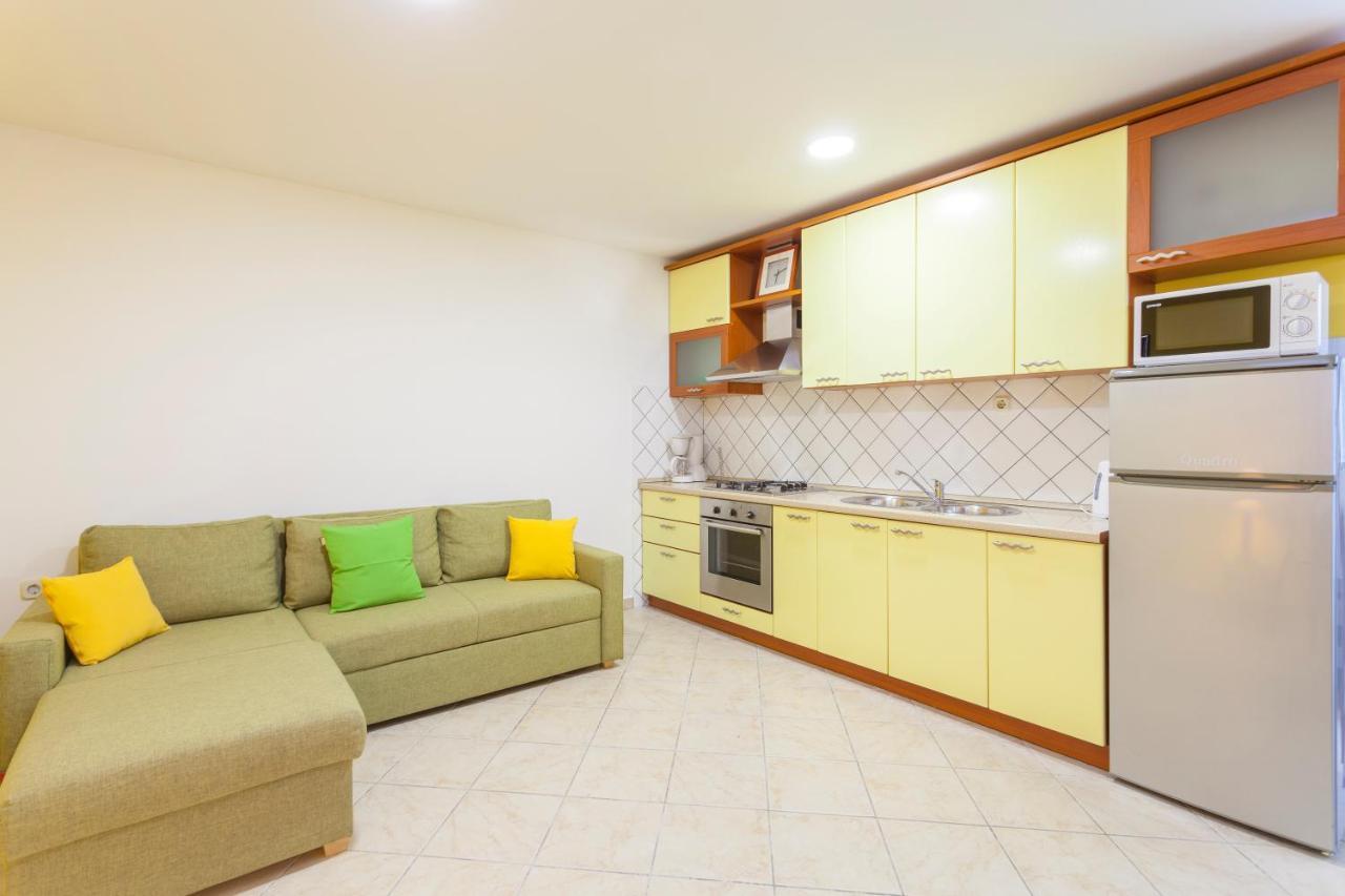Apartments & Rooms Alagic Makarska Bagian luar foto