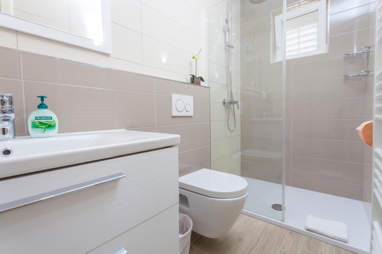 Apartments & Rooms Alagic Makarska Bagian luar foto