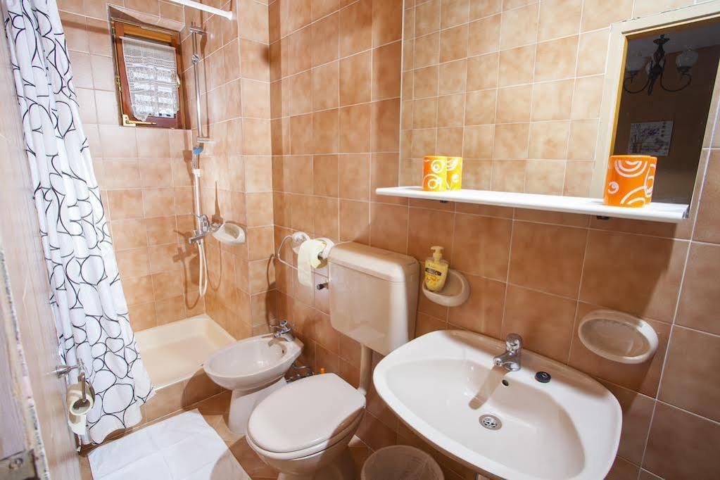 Apartments & Rooms Alagic Makarska Bagian luar foto